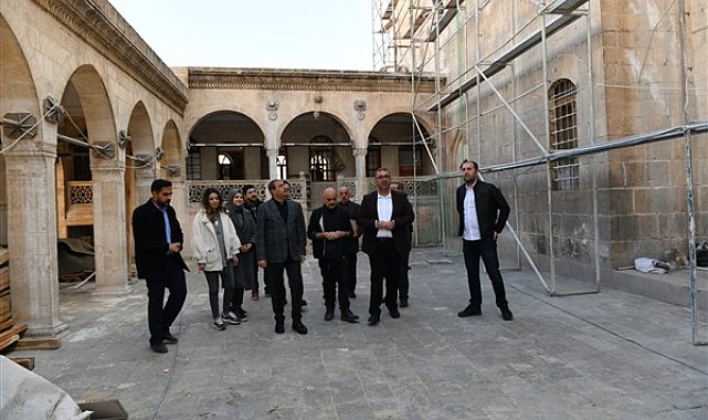 Şanlıurfa Valisi Şıldak, 6 Şubat depremlerinden etkilenen camilerde inceleme yaptı