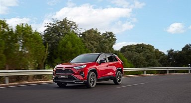Toyota, RAV4 GR SPORT’u satışa sundu
