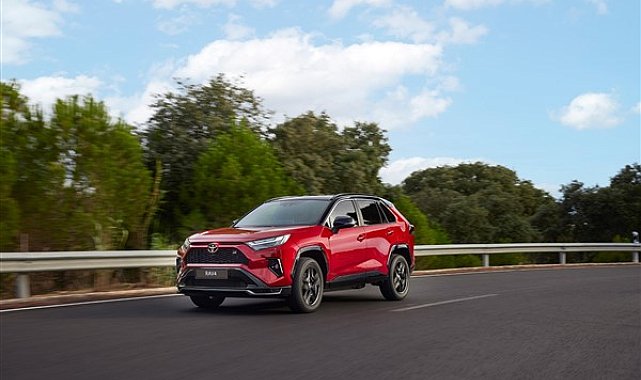 Toyota, RAV4 GR SPORT’u satışa sundu