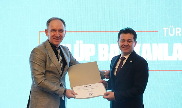 Türkiye Cimnastik Federasyonu’ndan İzmit Belediyespor Başkanı Erenkaya'ya teşekkür plaketi