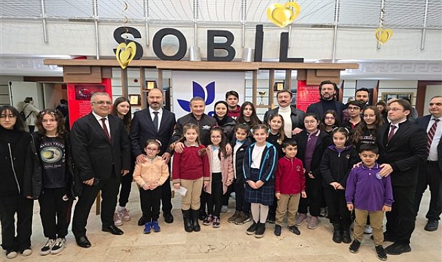 Türkiye’nin ilk astronotu Alper Gezeravcı Bahçelievler’de öğrencilerle buluştu