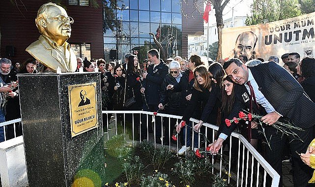 Uğur Mumcu Çiğli'de Anıldı