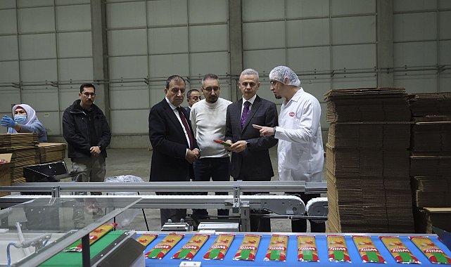 Vali Çiçekli, Anı Makarna tesislerini ziyaret etti