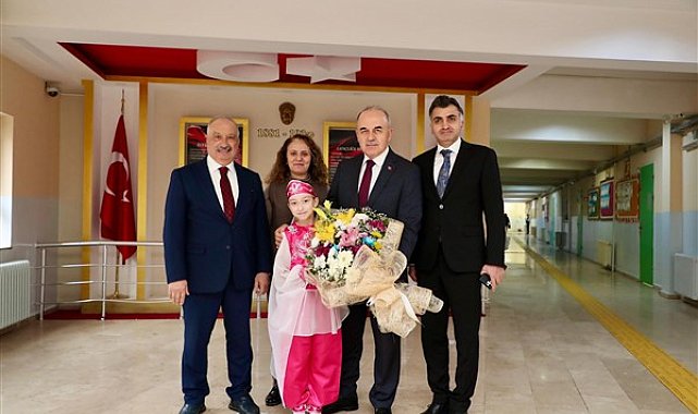 Vali Erol, konferans salonu açılışına katıldı