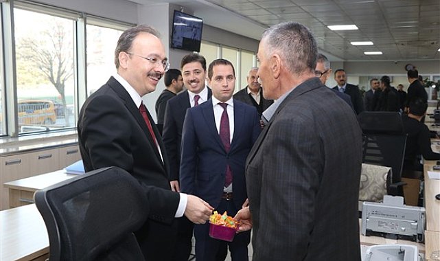 Vali ve Belediye Başkan Vekili Kızılkaya, belediye çalışanlarıyla bir araya geldi