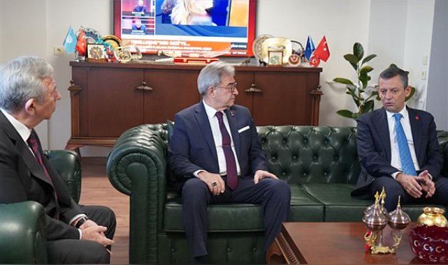 Zafer Partili Şehirlioğlu: Özdağ bir kahramandır