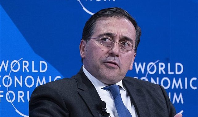 Albares: Rusya’nın Ukrayna şehirlerine yönelik keyfi saldırısını kınıyoruz