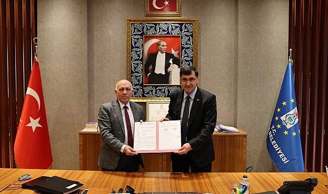 Başkan Kahveci ve Kütahya Vakıflar Bölge Müdürü Aydın restorasyon protokolü imzaladı