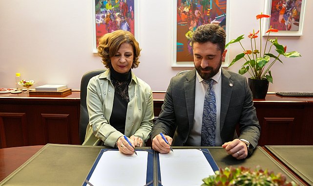 Başkan Ünlüce ve Eskişehir Eczacı Odası Başkan Çelik iş birliği protokolü imzaladı