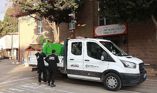 Büyükşehir, yarıyılda 890 okulu ilaçladı
