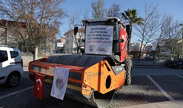 Durmuş: 13 tonluk toprak silindirimizi ve binek aracımızı filomuza kazandırdık