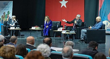 Gazetecilerin sorunları Konak'ta konuşuldu