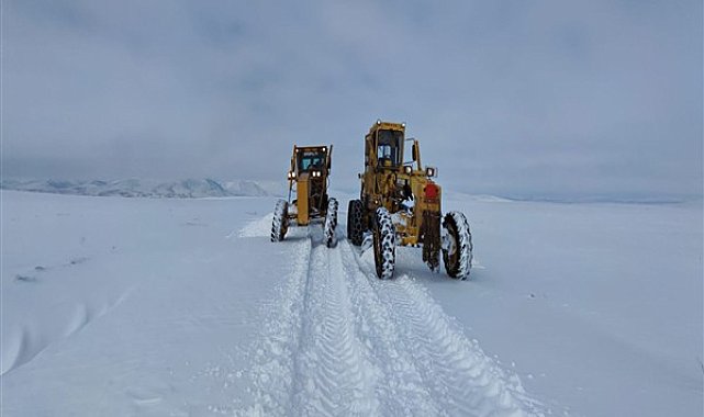 Kayseri'de yol genişletme ve temizleme çalışmaları aralıksız sürdürülüyor