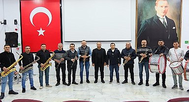 Kemer'den, Burdur Belediye Bando ekibine destek