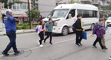 Okul giriş ve çıkışları zabıta ile daha güvenli