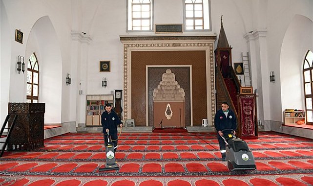 Osmangazi’deki camilerde Ramazan temizliği