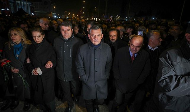 Özel, Adıyaman ve Kahramanmaraş'ta hayatını kaybeden vatandaşları andı