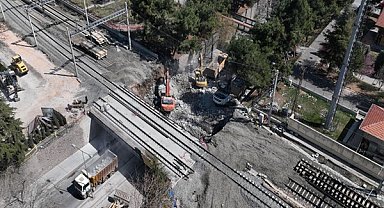 Altay: Banliyö hattı çalışmaları kapsamında Meram Yeniyol Alt Geçidi'ni yeniliyoruz