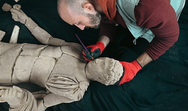 Aspendos Antik Kenti kazı çalışmalarında, Hermes heykeli ortaya çıkarıldı