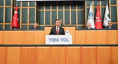 Babacan: Tarih çekimser kalanları değil, taşın altına bedenini koyanları yazar