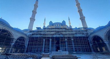 Bakan Ersoy: Alaüddevle Cami'nin restorasyonu tamamlanarak ibadete açıldı
