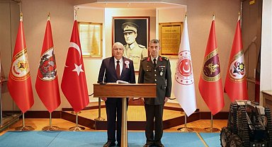 Bakan Güler, Balıkesir'de ziyaretlerini sürdürüyor