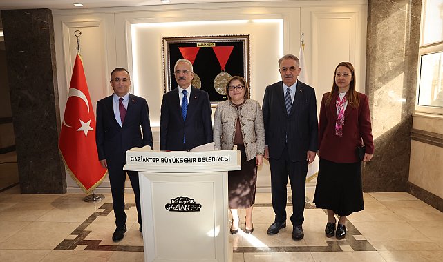 Bakan Uraloğlu'ndan Başkan Şahin'e ziyaret