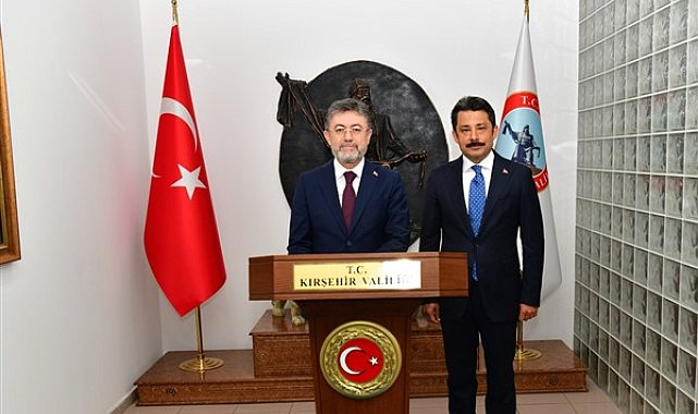Bakan Yumaklı, Kırşehir'de ziyaretler gerçekleştirdi