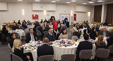Başkan Hürriyet, meclis üyeleri ve ailelerini iftarda ağırladı