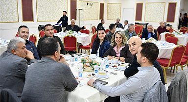 Başkan Şahin, Mamak Müteahhitler ve Mimarlar Derneği İle iftarda bir araya geldi