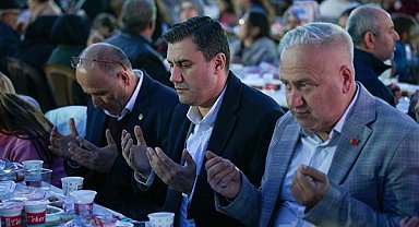 Başkan Zeyrek, Ahmetli’de vatandaşlarla iftar sofrasında buluştu