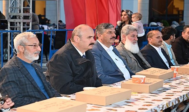 Batman Valisi Canalp, iftar programına katıldı
