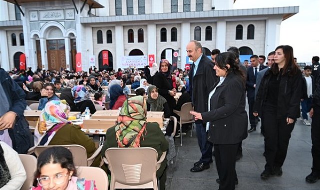 Batman Valisi Canalp, Kadir Gecesi iftar programına katıldı