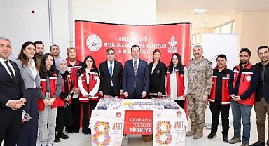 Bitlis'te 8 Mart Dünya Kadınlar Günü söyleşisi düzenlendi