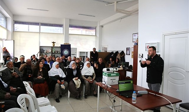 Büyükşehir Sarıcakayalı üreticileri bilgilendirdi