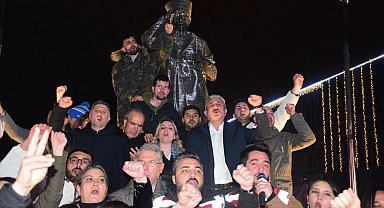 CHP Bursa İl Örgütü, İmamoğlu’nun gözaltına alınmasına tepki gösterdi