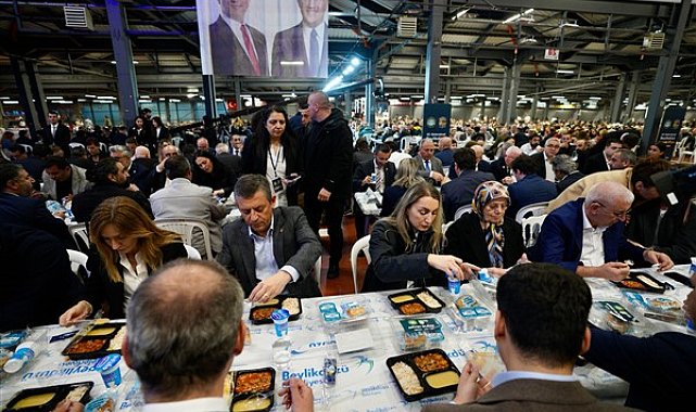 CHP Genel Başkanı Özel, İmamoğlu ve Çalık aileleriyle iftarda bir araya geldi