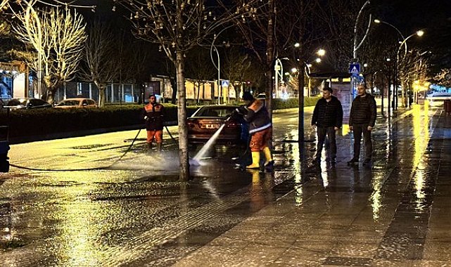 Çorum'da Ramazan Bayramı öncesinde temizlik çalışması gerçekleştirildi