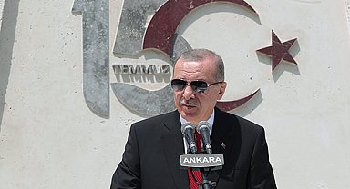 Cumhurbaşkanı Erdoğan, Fransız mevkidaşı Macron ile telefonda görüştü