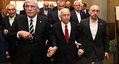 Dervişoğlu, Yenimahalle Belediye Başkanı Yaşar'a taziye ziyareti gerçekleştirdi