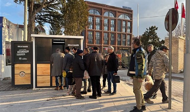 Emirdağ’da Halk Ekmek Büfesi hizmete girdi