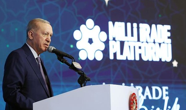 Erdoğan: Cumhuriyeti kurmakla övünen partinin genel başkanı siyasi mandacılık talep ediyor