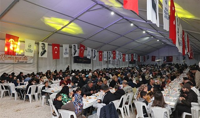 Hatay'ın 15 ilçesinde iftar çadırları kuruldu