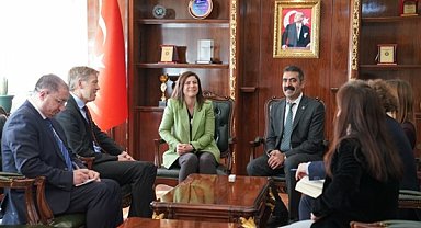 Hollanda Büyükelçisi’nden Eş Başkanlara ziyaret
