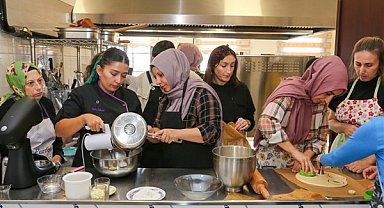 Küçükçekmece'de Kadın Eşitlik Merkezi'nde Halk Eğitim onaylı kurslar düzenleniyor