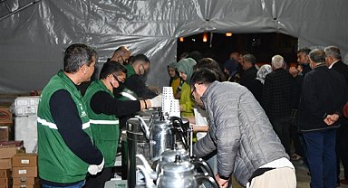 Osmaniye'de toplu sahur yemeği düzenlendi