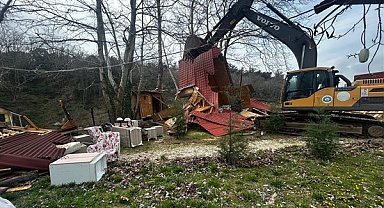 Saros Körfezi'ndeki kaçak yapılar yıkılıyor