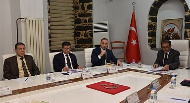 Siverek'te kuduz tedbirlerine ilişkin toplantı düzenlendi