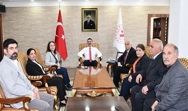 Tunceli Valisi Tekbıyıkoğlu, Hozat Belediye Başkanı ve Meclis üyelerini ağırladı