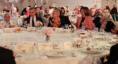 Ünlüce, şehit aileleri ve gazilerle iftar sofrasında bir araya geldi